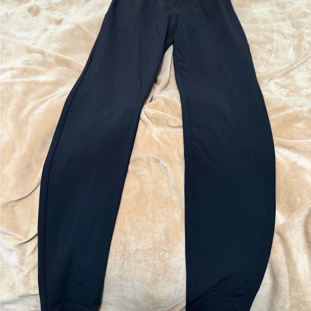 Black Women's Leggings - Picture 4 of 4